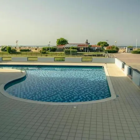 Adorable Flat With Large Terrace Overlooking The Sea Daire *