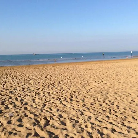 Daire Adorable Flat With Large Terrace Overlooking The Sea *